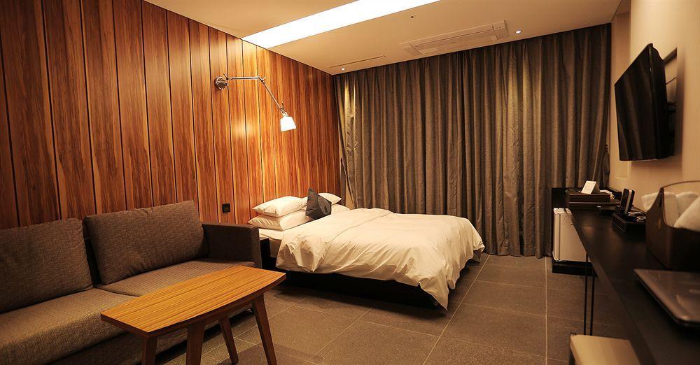 Hotel The Designers Hongdae