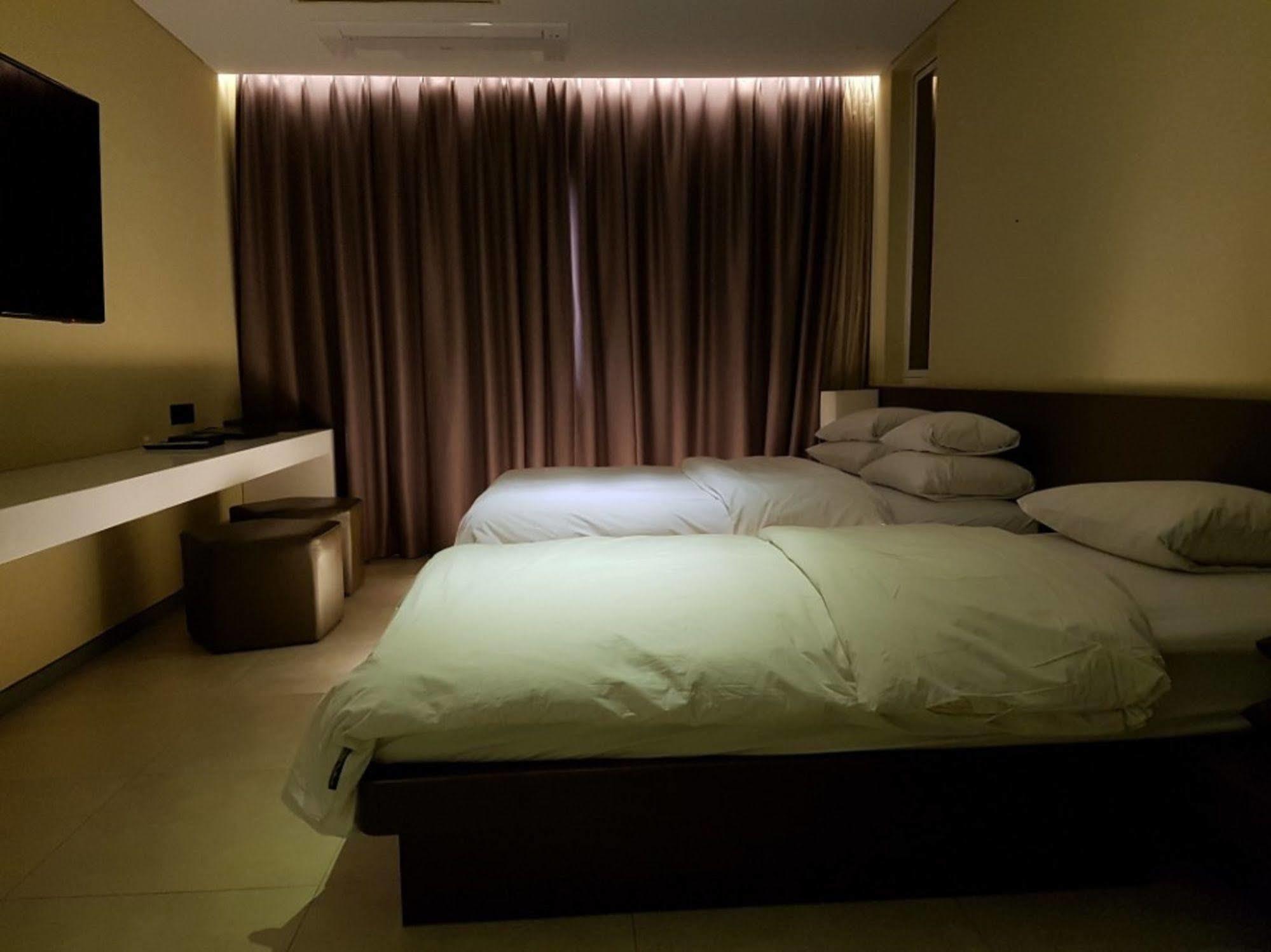 Hotel The Designers Hongdae